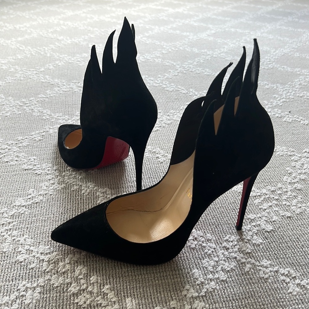 Louboutin Victorina 100 black suede flame point toe pumps EU 39.5